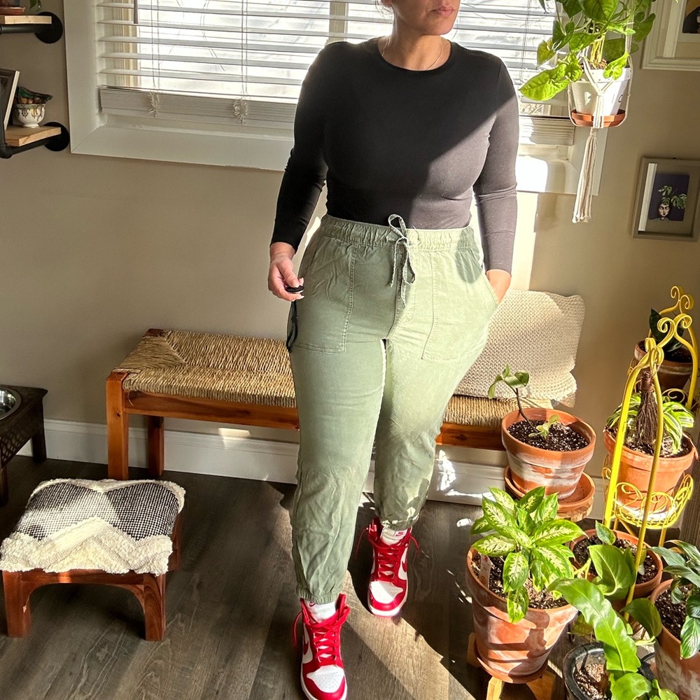 Sanctuary Khaki Jogger - Picture 2 of 12